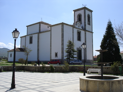 Iglesia_Trescasas2.jpg